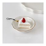 いちごショートケーキ【チャーム】【ストラップ】［食品サンプル|ミニチュアスイーツ|フェイクフード|クレイケーキ|おままごと|ケーキ屋さんごっこ|苺|イチゴ|ストロベリー|樹脂粘土|レジン|韓国カフェ］