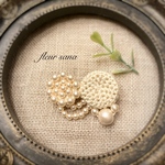 unique motif  シルキーパールとクロッシェのブローチ〈dressy〉 ivory