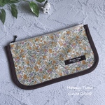 当ショップ人気NO.1 ラミネートぺたんこ通帳・保険証・お薬手帳ポーチ 黄色 小花柄 ファスナーポーチ 仕切り付きポーチ