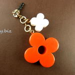 saly☆かわいいお花のイヤホンジャック