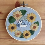 －夏－向日葵とイーソーの刺繍枠壁飾り