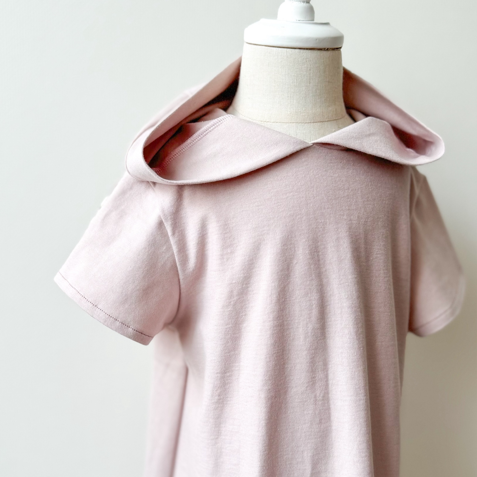 ＼うさ耳キッズワンピース／　リバティワンピース　リバティ　ワンピース　子供服　リバティベビー服　リバティキッズワンピース　半袖　半そで　長袖　ウサ耳　ギフト　お揃いコーデ　撮影会　フォト　クリスマス