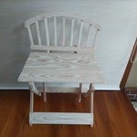 ワンちゃん用杉扇型背もたれ折りたたみの折りたたみイス（奥行き35cm、高さ50cm、幅50cm）