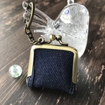 【デニム×ブラウンチェック・ポケット付きミニがま口】口金角型アンティークゴールド・アクセサリーケース・ミニ