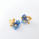 ブルーフラワーのイヤリング/ピアス⁺