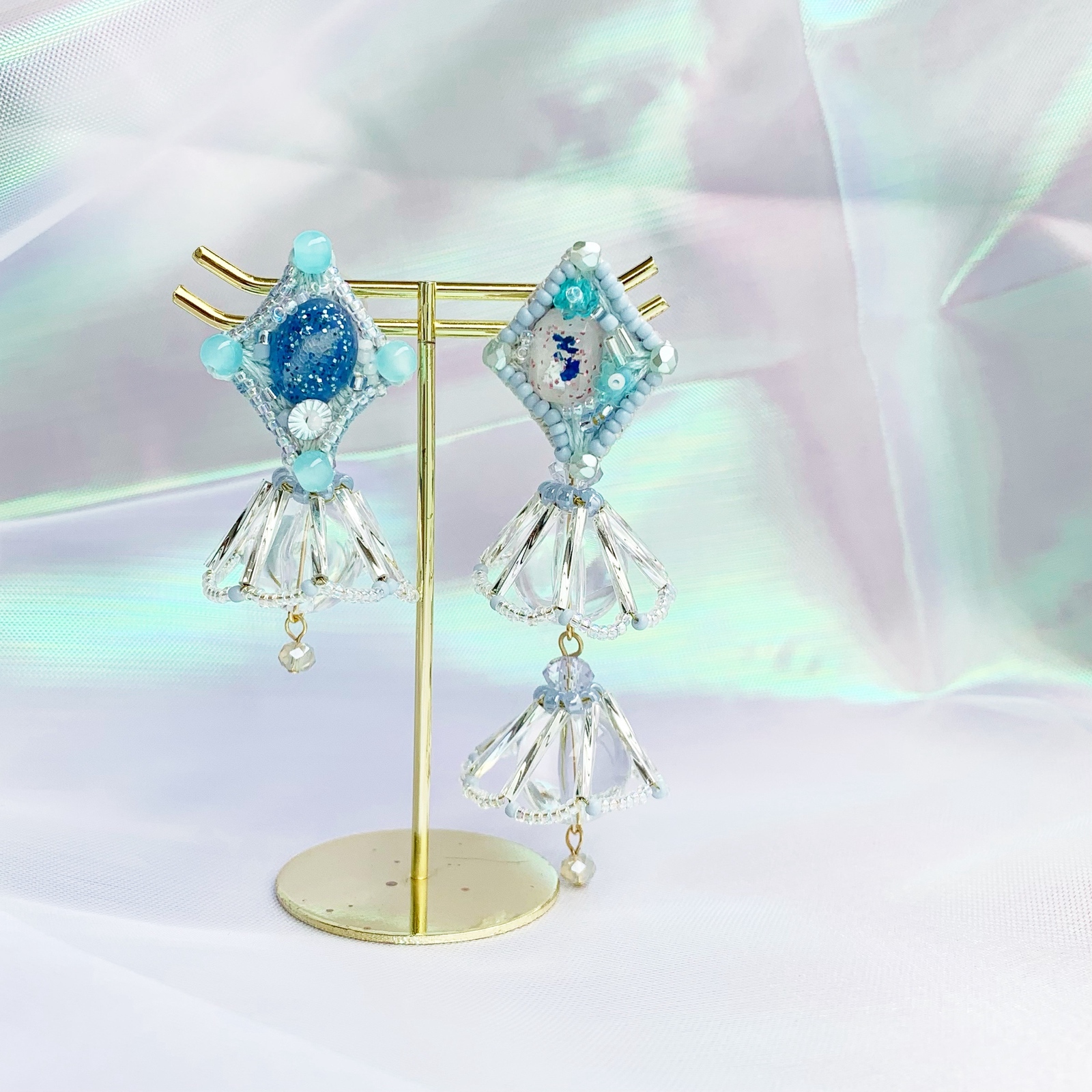 アシンメトリー　UFO耳飾り clear　ピアス