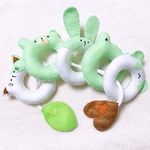 動物のひも通し　知育玩具【チョコミント】