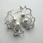 ○ DNA ピアス/イヤリング 大ぶりアクセサリー アレルギー対応 シルバーアクセサリー ウェディング モード系 個性的 大ぶり