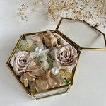 シャンパンゴールド　紫陽花とバラのリングピロー　ベージュゴールド紫陽花　ガラスケース　プリザーブドフラワー　アンティーク調　ゴールドリーフ