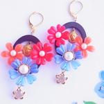 お花の湖とたそがれライオンのピアス（レトロミックス）