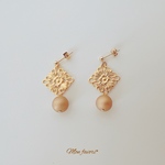クラシカルスクエアピアス