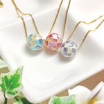 モザイクシェルのペンダント
