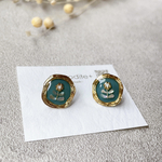 緑のお花のピアス