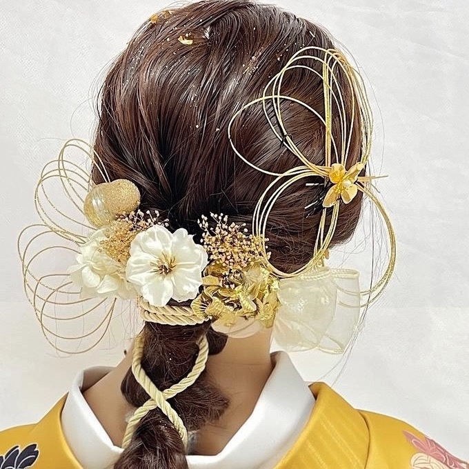 成人式　髪飾り　成人式髪飾り　シルキーホワイト　卒業式　結婚式　卒業式髪飾り　袴　白無垢　水引き　水引き髪飾り　髪飾り　ヘッドドレス　ヘッドパーツ　ウェディング　ウェディング髪飾り　金箔