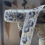 [実物のお色味と違う場合があります] インド刺繍リボン　花　インド刺繍　スパンコール　刺繍リボン　リボン　りぼん　※10月8日よりゆうパケットにて発送