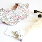 ベビースタイ＋ベビー用ヘアクリップ　フェリシテ