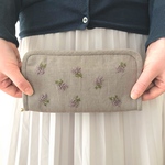 ラベンダーの手刺繍財布