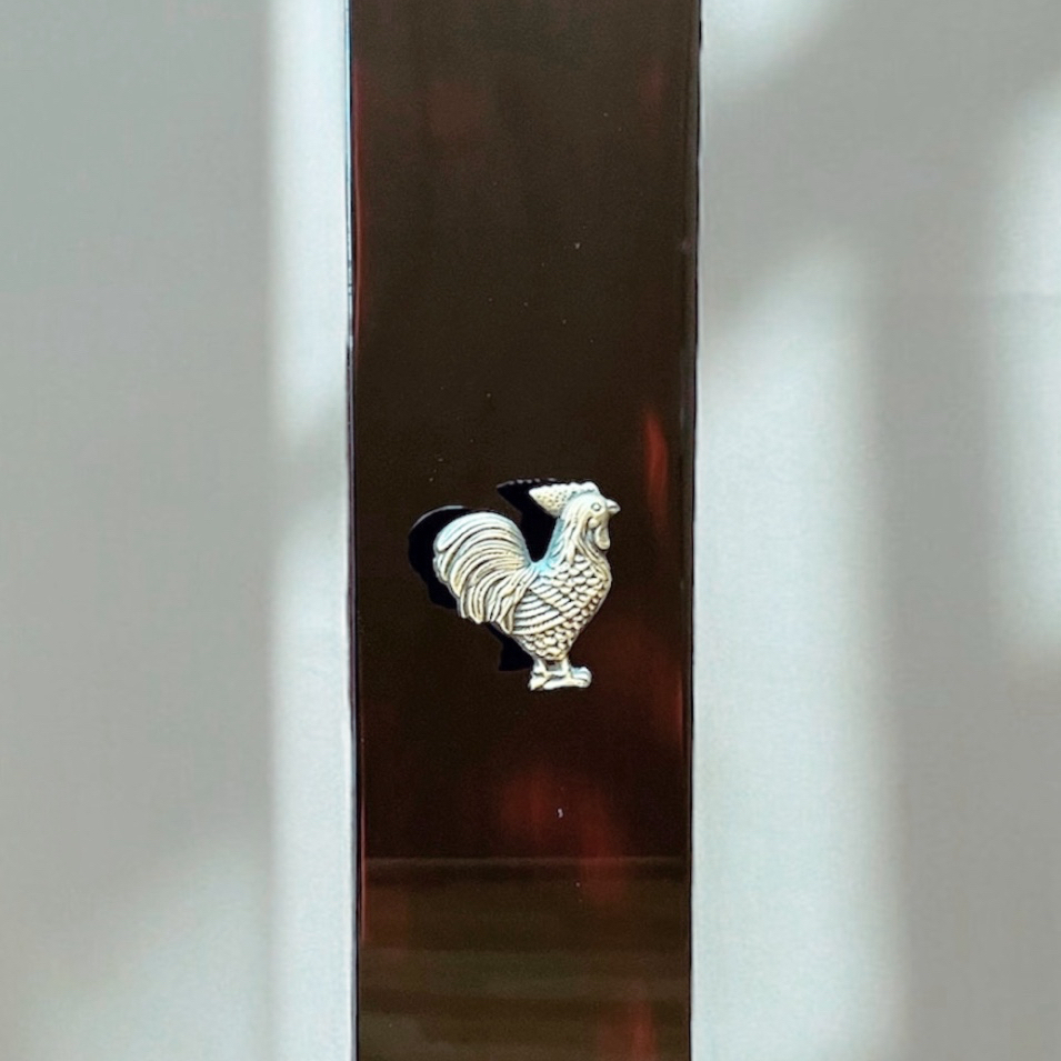 漆塗りアートパネル　/ 曙塗り✖️真鍮の可愛い取手をあしらった作品/ rooster 雄鶏