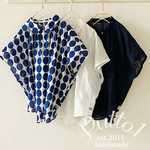 選べる3色・別売りで耳飾りも「受注生産」塩縮ドット柄　襟つきプルオーバーシアーブラウス・衿ぐりギャザー・フレンチスリーブ