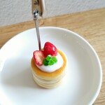 大粒苺のプチパンケーキメモクリップ