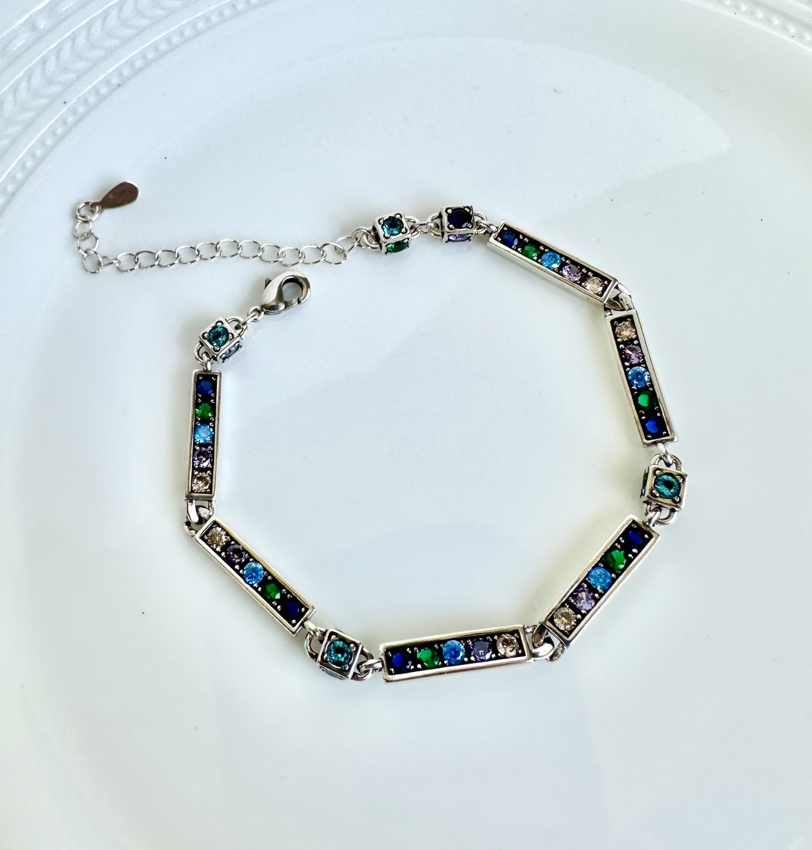 新品·未使用　皇后雅子様もお着けになられていらした、ジェットのネックレス　ピアス 皇后雅子様も着けていたジェットのネックレス - RIKUANDKANO