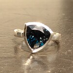 ロンドン　ブルートパーズ　トリリアント　3.7ct　シルバーSV925リング