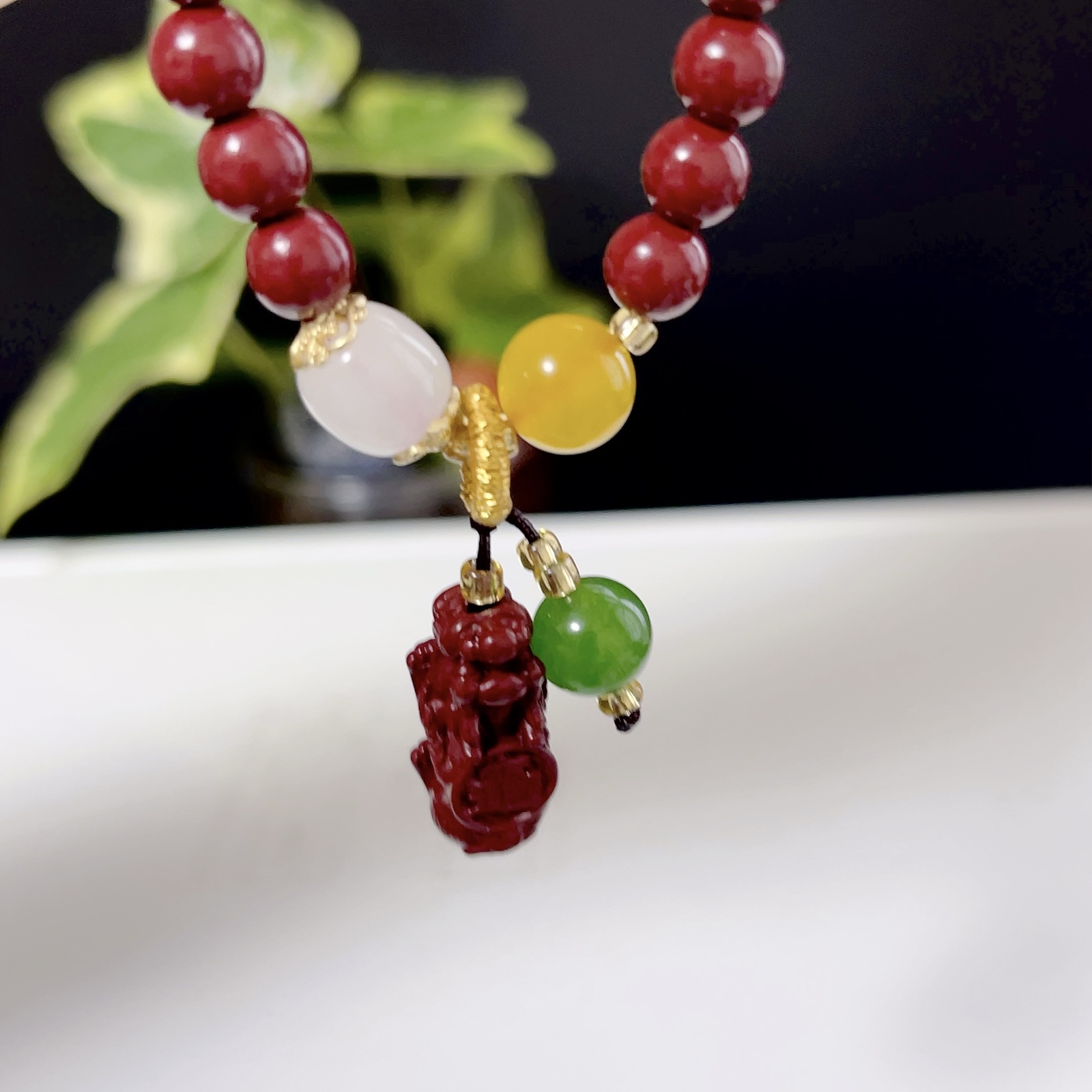 特選天然原鉱、朱砂、辰砂、ジナバー6.2ミリブレスレット 特選天然原鉱、朱砂、辰砂、ジナバー6.2ミリブレスレット