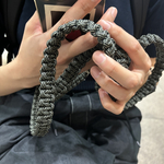 ショルダーストラップ　スマホショルダー　スマホストラップ　携帯ストラップ　携帯ショルダー　パラコード　カメラ　カメラショルダーストラップ　カメラストラップ　推し活　推し　アウトドア　夏フェス