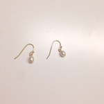 入荷！琵琶湖産 琵琶パール 淡水パール biwapearl シンプル バロック ピアス ホワイト