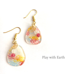 オーロラの雫のピアス(プラバン&レジン)