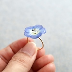 ネモフィラのシンプルリング 【ゴールド】本物のネモフィラのアクセサリー 2024（ドライフラワー 花 青）