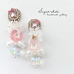 💗 pink amber series ✵  レクタングルビジューと花とリボンの耳飾り  ピアス ・ イヤリング   大ぶり くすみカラー フロストタイプ  