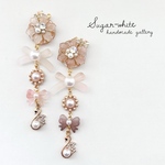 💗 pink amber series ✵  花とリボンと白鳥の耳飾り  ピアス ・ イヤリング   大ぶり ロング くすみカラー フロストタイプ  