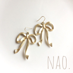 マット リボンピアス  