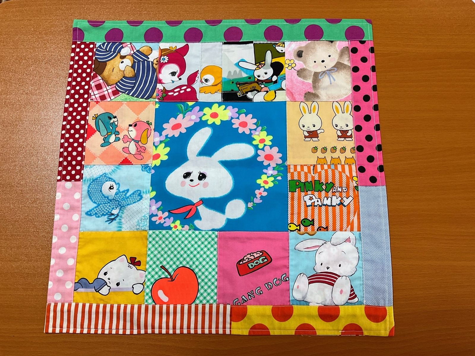 美品ハンドメイド パッチワークキルト 9パネル f5420996f6ac5a62aef254a74b08c2