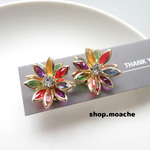 【ピアス】1ペア　ボリュームピアス　ゴールド　ステンドガラス風　フラワー　花