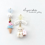 🍦 Polar bears and ice cream ✵シロクマとアイスクリームの耳飾り 【 YELLOW 】ピアス ・ イヤリング   アシンメトリー  