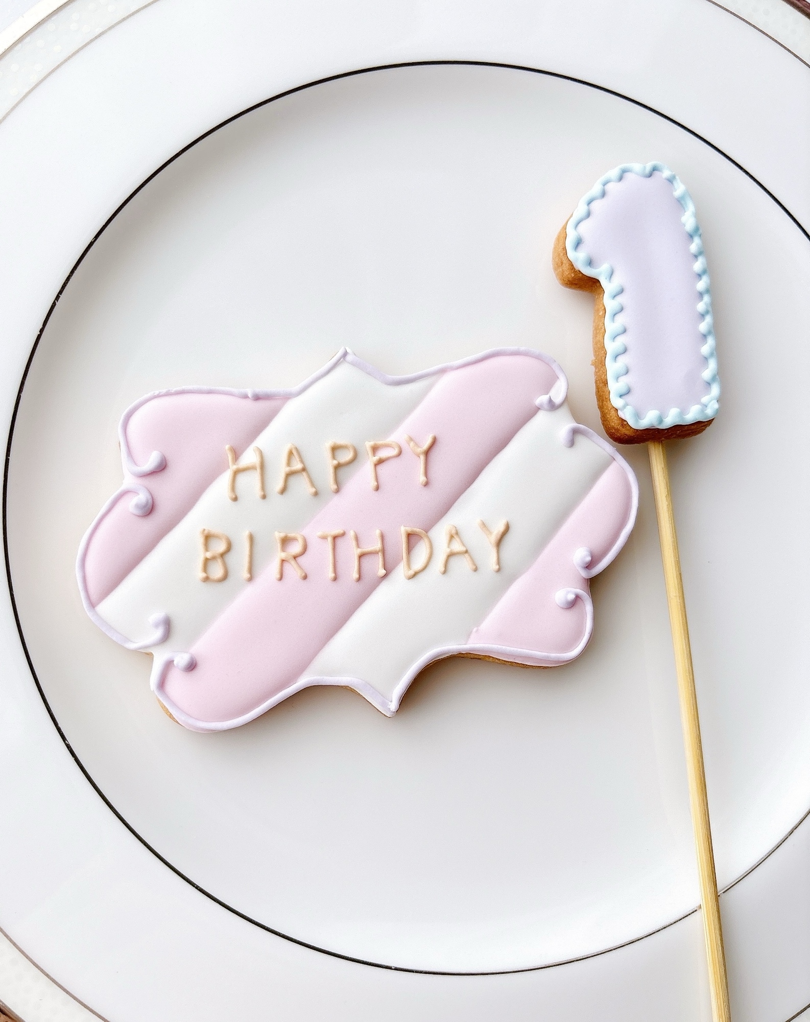 お祝い文字 オーダー　誕生日プレート 楽天市場】【名入れオーダー】誕生日 アーチプレート タイプA
