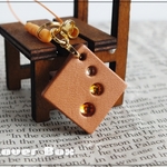 【SALE】レザー＆スワロ スクエア2WAYストラップ（オレンジ ラスト1点）