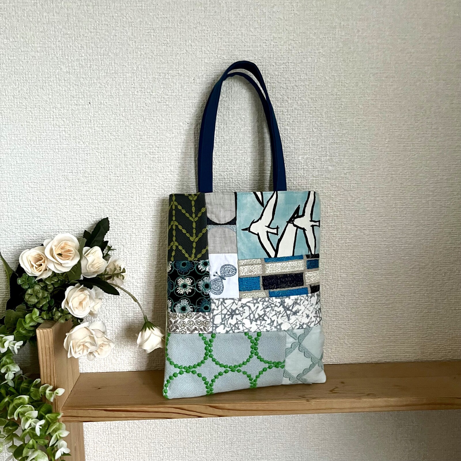 ミナペルホネン さわやかなシンプルバッグ コンパクト pomppia