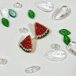 ビーズ刺繍のピアス🪡　🍉スイカ🍉　