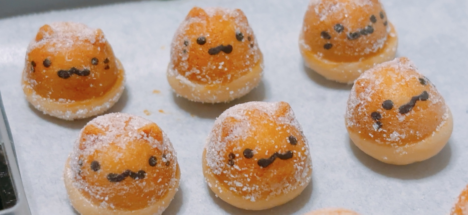 鈴カステラと猫ちゃんの融合【鈴ニャステラ】のチャーム - 甘味処
