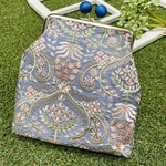 インド刺繍リボン　がま口ポーチ　がま口　化粧ポーチ　ハンドメイド　　小物入れ
