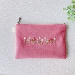 手刺繍16㎝ファスナーフラットポーチ（ピンク）