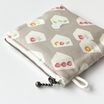 シマエナガのフルーツサンド　小さなペタンコ　マルチポーチ