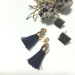 新色追加♡タッセルとしかくいゴールドのピアス ネイビー♡