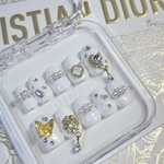 ︎︎︎︎❤︎No.07︎︎︎︎❤︎ ネイルチップ 白 ホワイトネイル パール ビジュー 上品 量産型 韓国風 ワンホン キラキラ フレンチガーリー