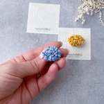 ▷新作   刺繍小花のぷっくり帯留め ～ 海色の濃淡カラー ～