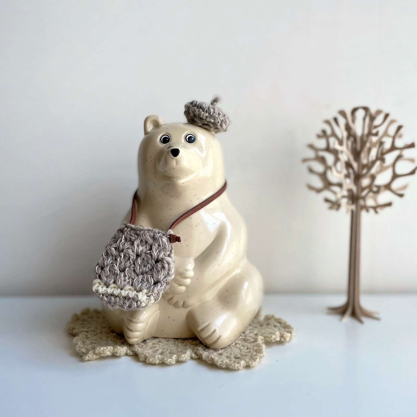 しろくま貯金箱 バック ベージュ 北欧 秋 冬 - ROROS'S GALLERY