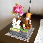 （ジオラマ風）森のうさぎ結婚式　　　印鑑立て　シャチハタ印とペン立て